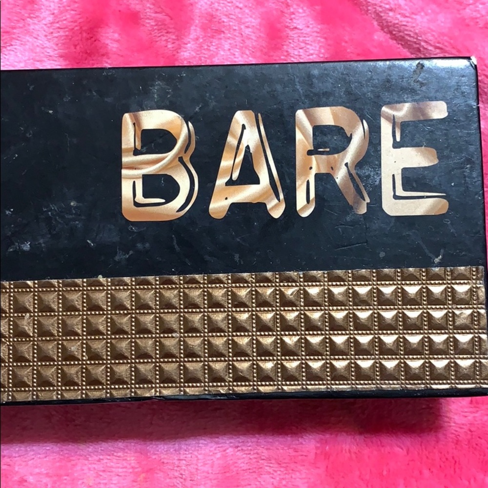 Eyeshadow palette